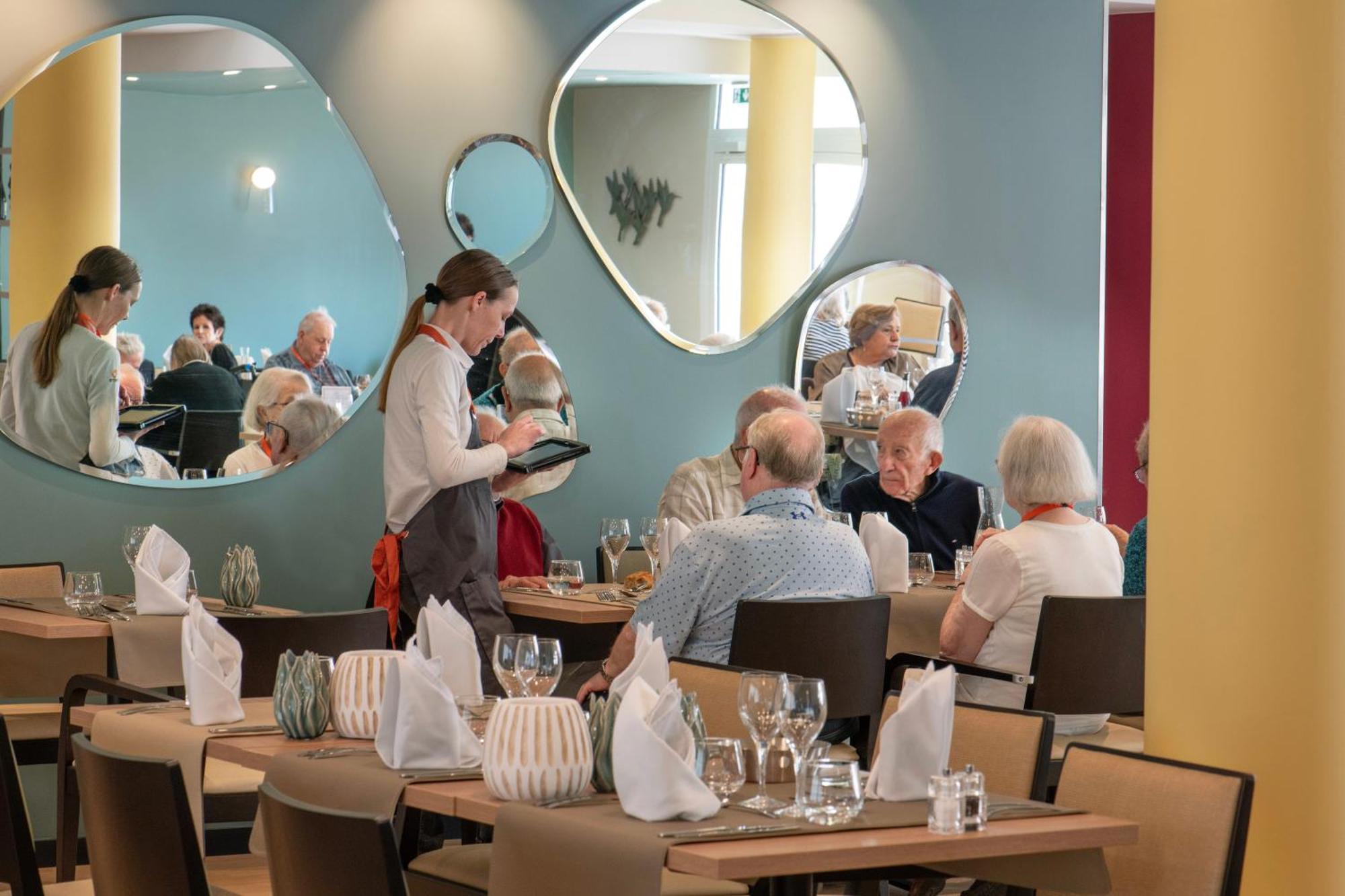 Domitys - Les Aviateurs Aparthotel Muret Exteriör bild